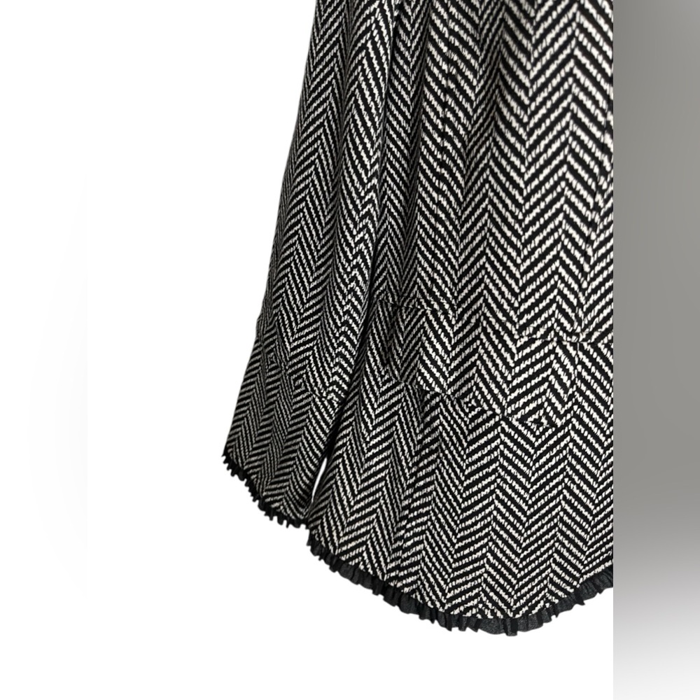 Chico’s blazer size 8 petite black & white herringbone jacket blazer 🖤🖤 - Picture 4 of 11